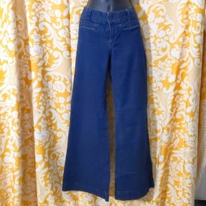 Mossimo Wide leg Trousers size 6 In Like New Condition. 32in inseam.